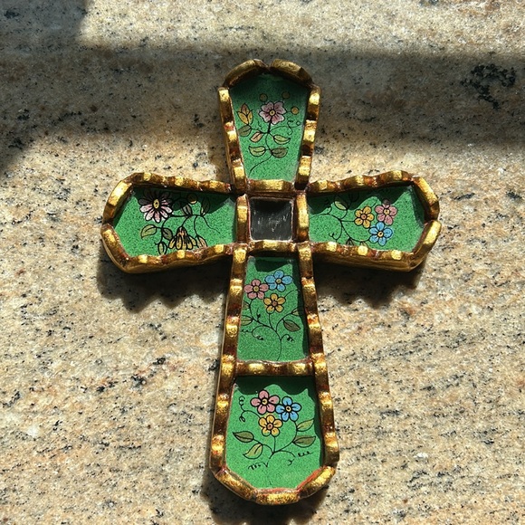 Golden/green decorative cross - Picture 4 of 5